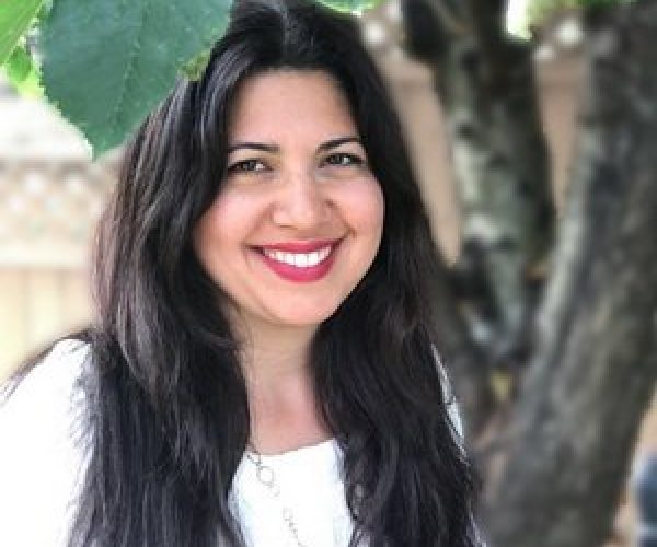 Dr. Maryam Natural